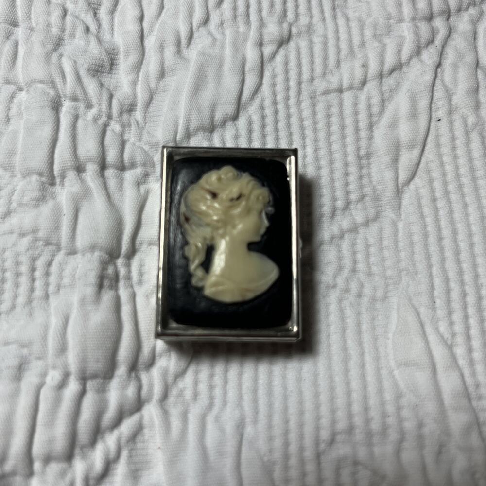 Vintage Silver Tone Pill Box With Cameo
